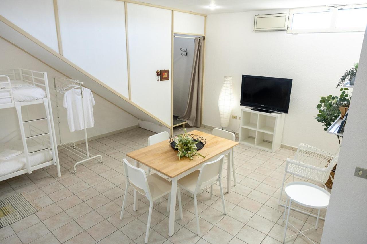 Bed and Breakfast Gli Ulivi Di Gino Sanarica Exterior foto